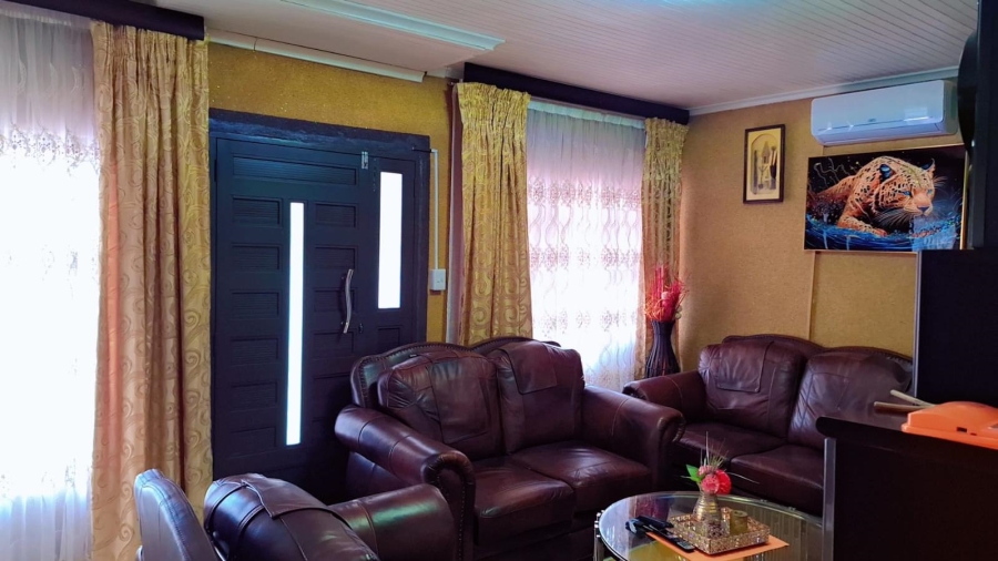 2 Bedroom Property for Sale in Mdantsane Eastern Cape